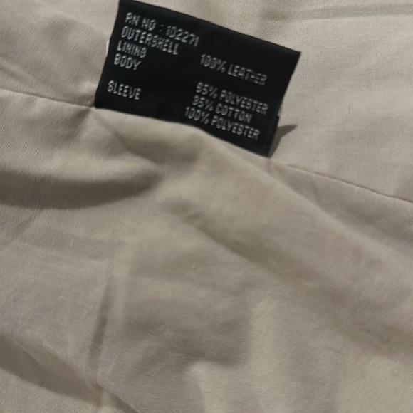 Leather jacket - Picture 3 of 12